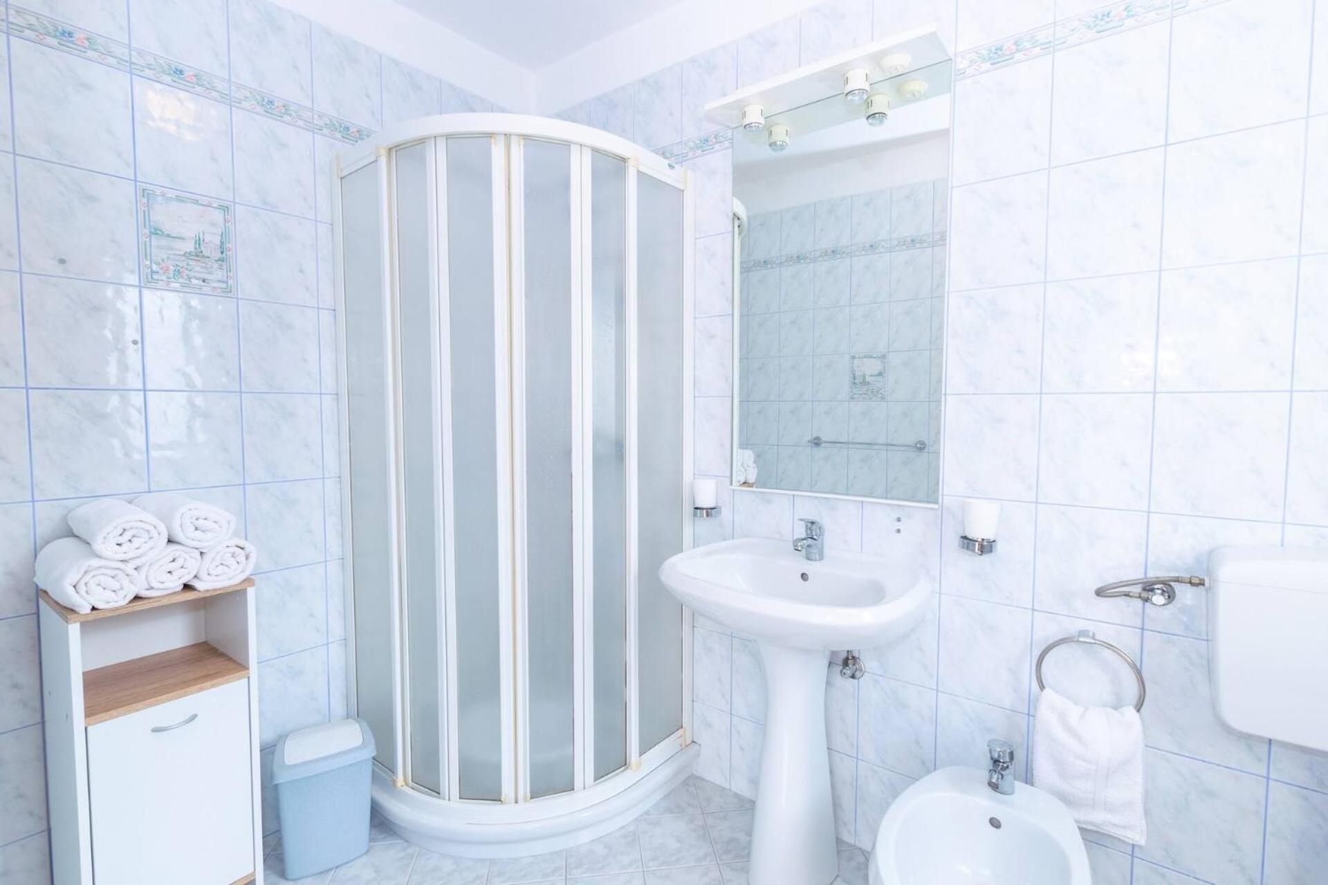 Family House With 2 Apartments - Irma Μεντουλίν Εξωτερικό φωτογραφία