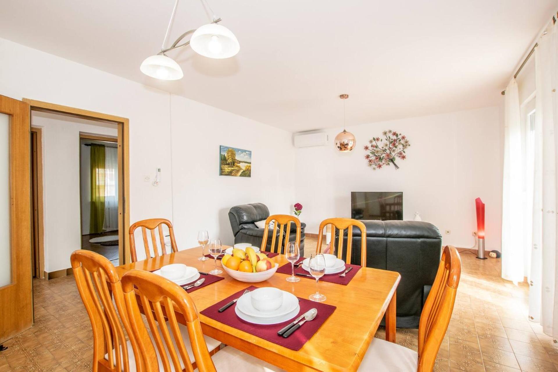 Family House With 2 Apartments - Irma Μεντουλίν Εξωτερικό φωτογραφία