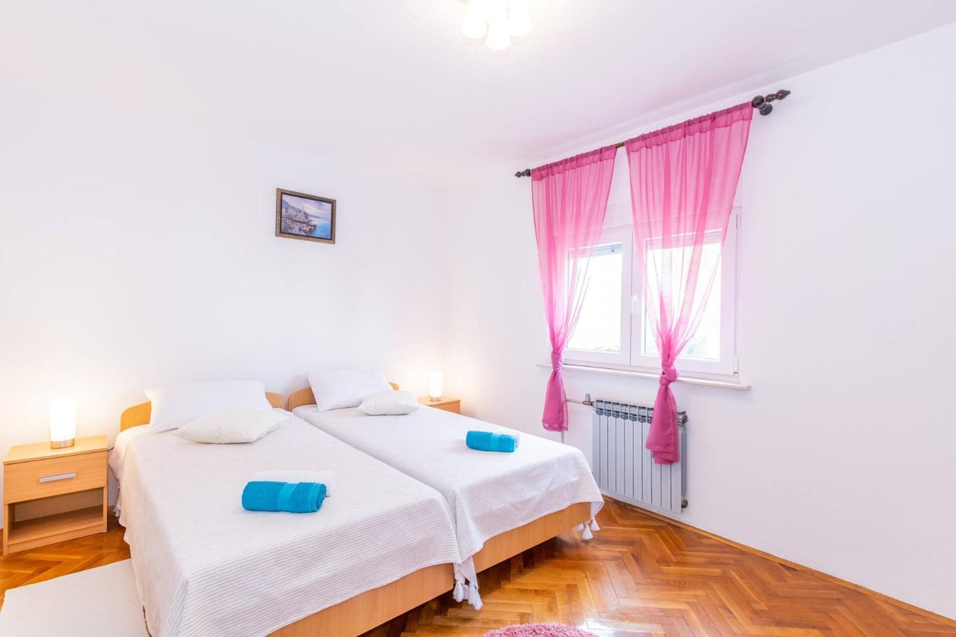 Family House With 2 Apartments - Irma Μεντουλίν Εξωτερικό φωτογραφία