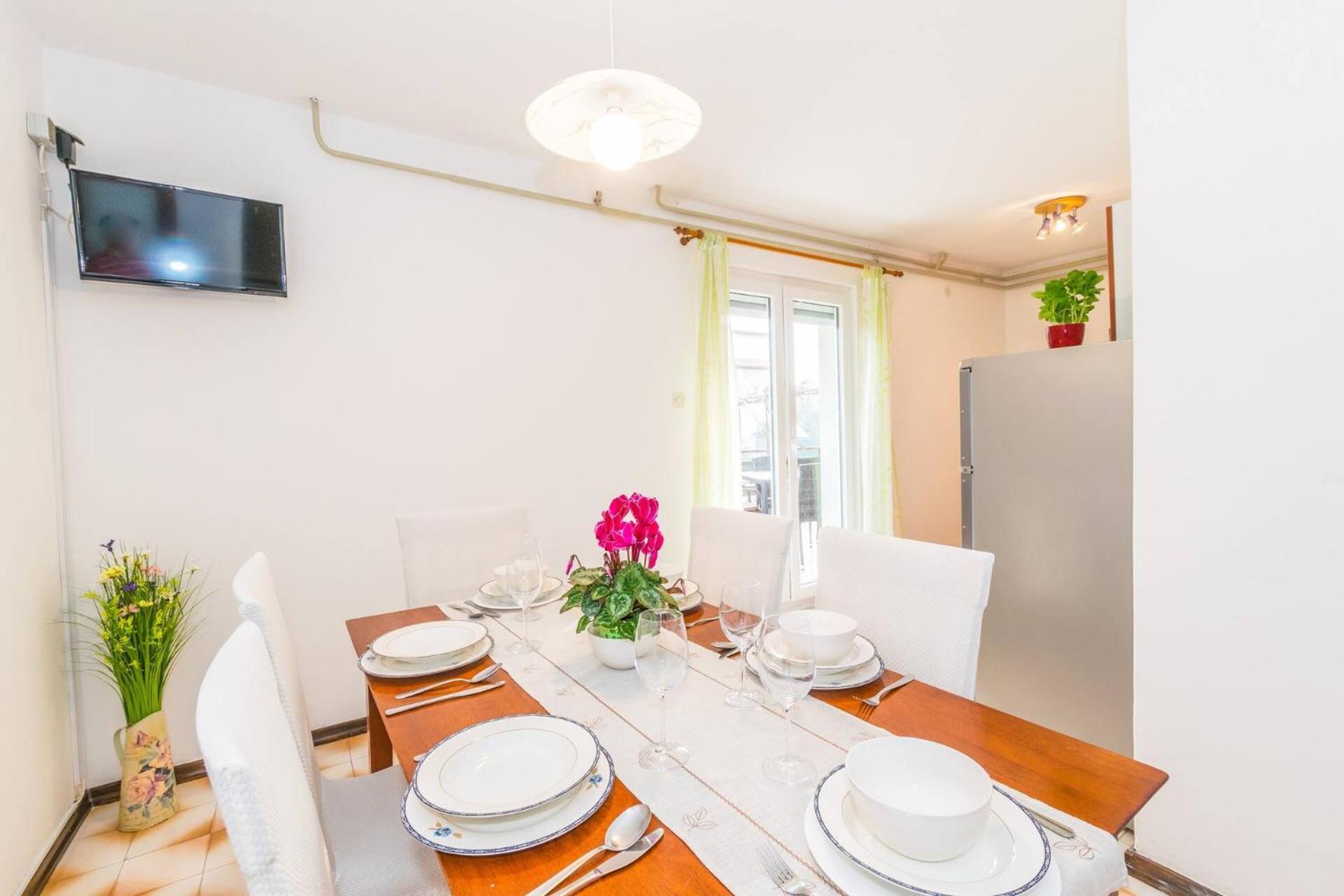 Family House With 2 Apartments - Irma Μεντουλίν Εξωτερικό φωτογραφία