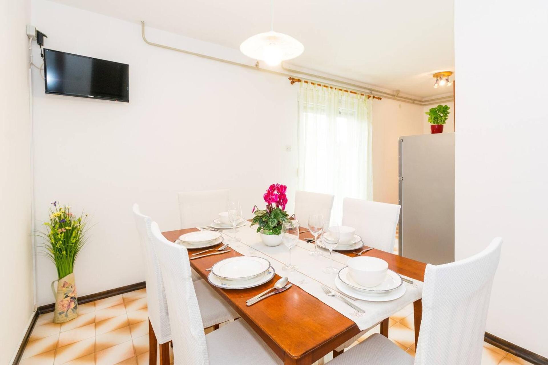 Family House With 2 Apartments - Irma Μεντουλίν Εξωτερικό φωτογραφία
